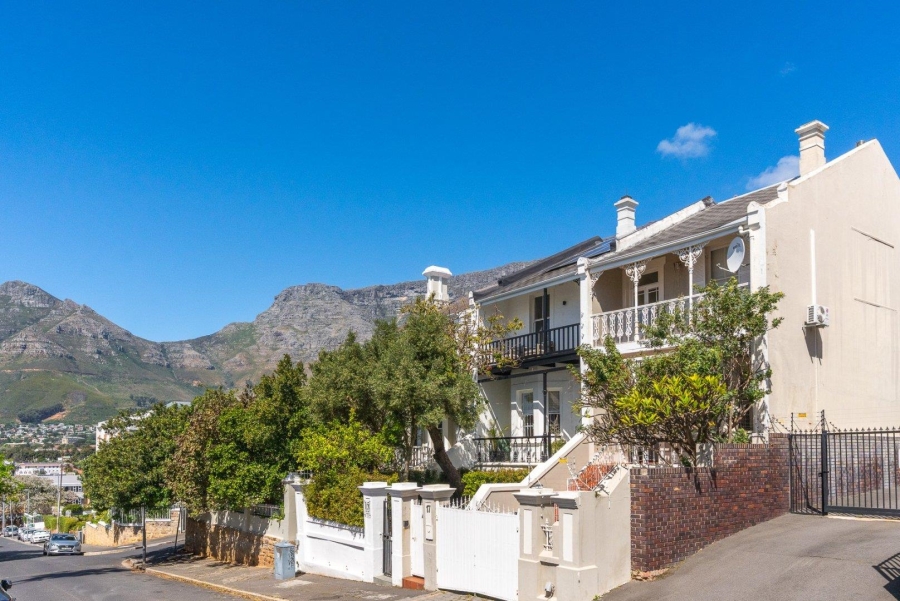 3 Bedroom Property for Sale in Gardens Western Cape